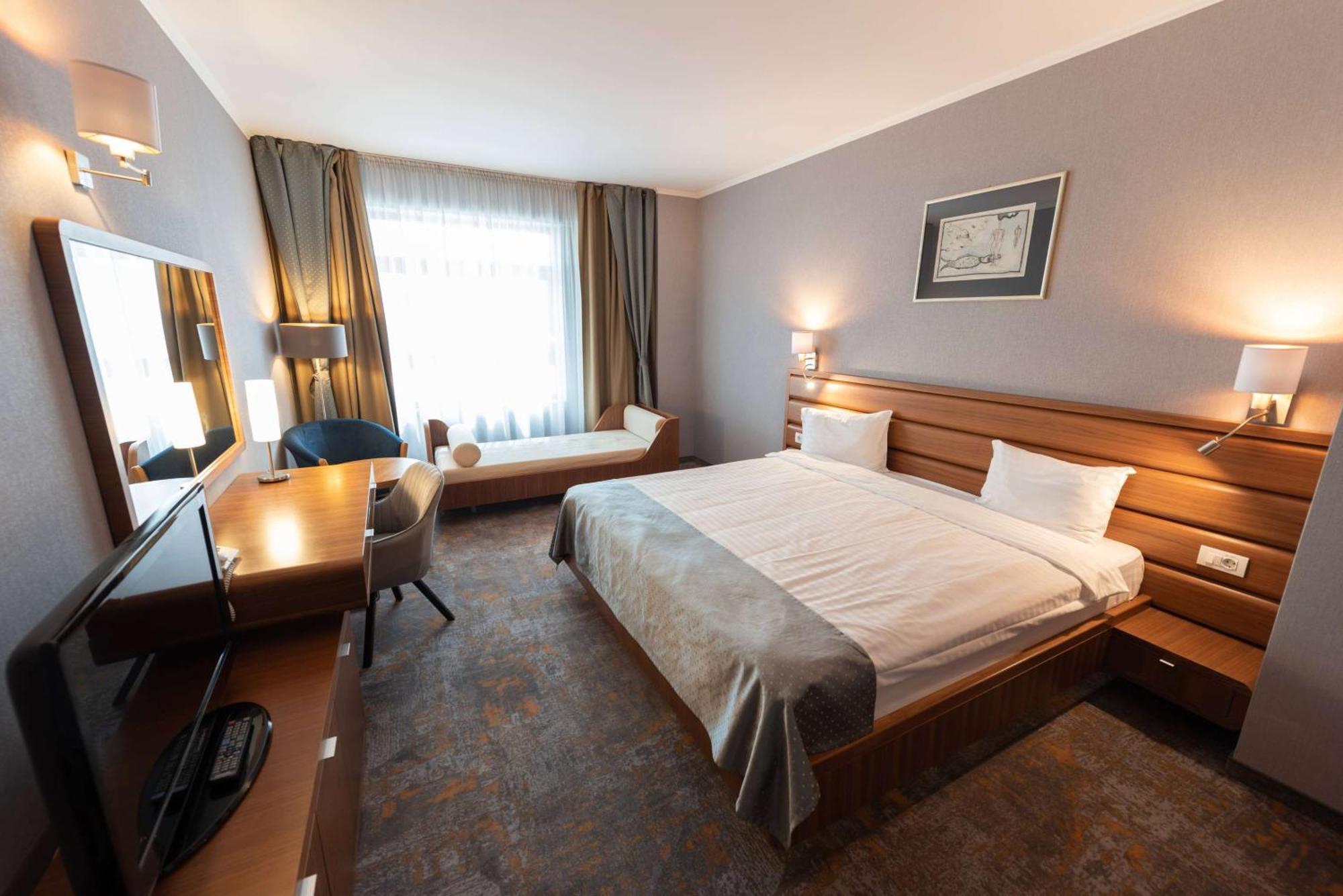 Wyndham Hotel